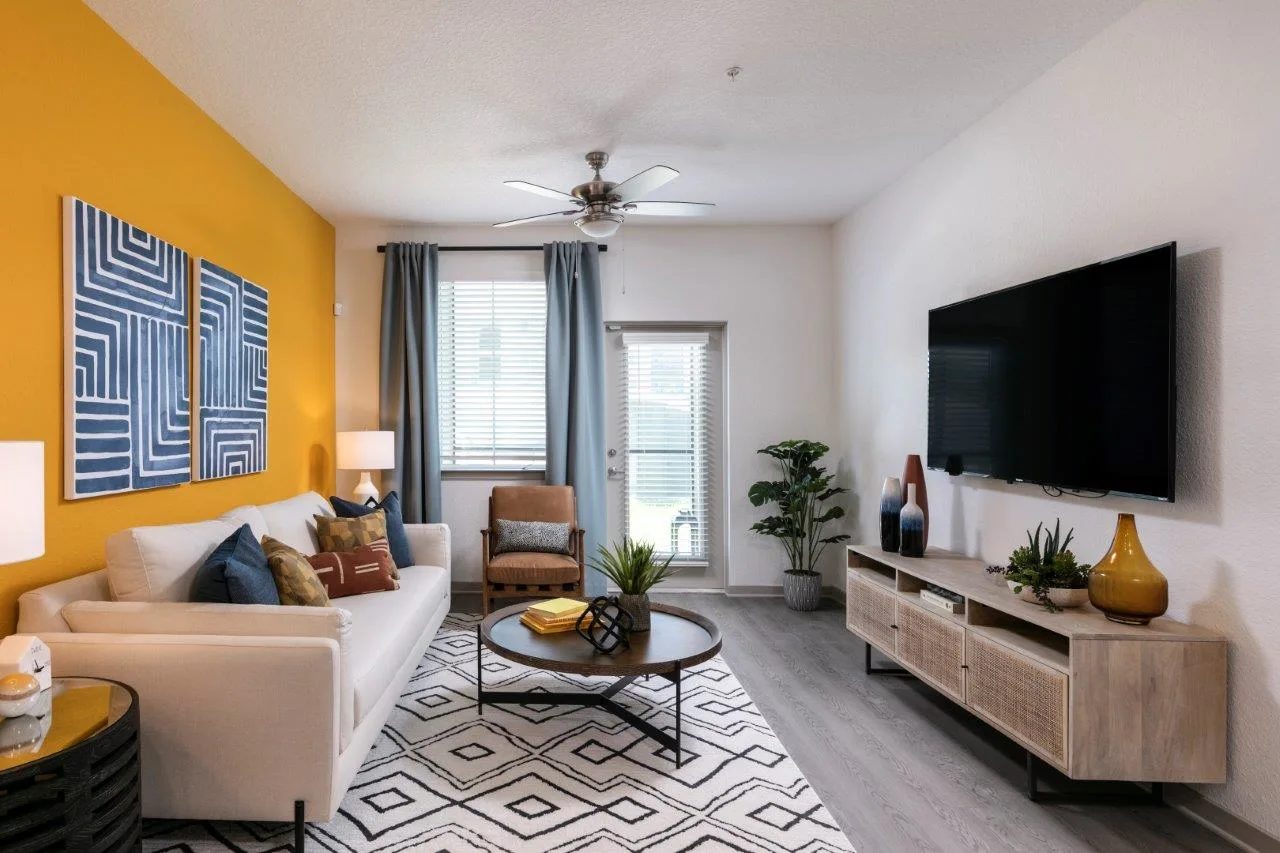 Enclave at 3230 Image 23