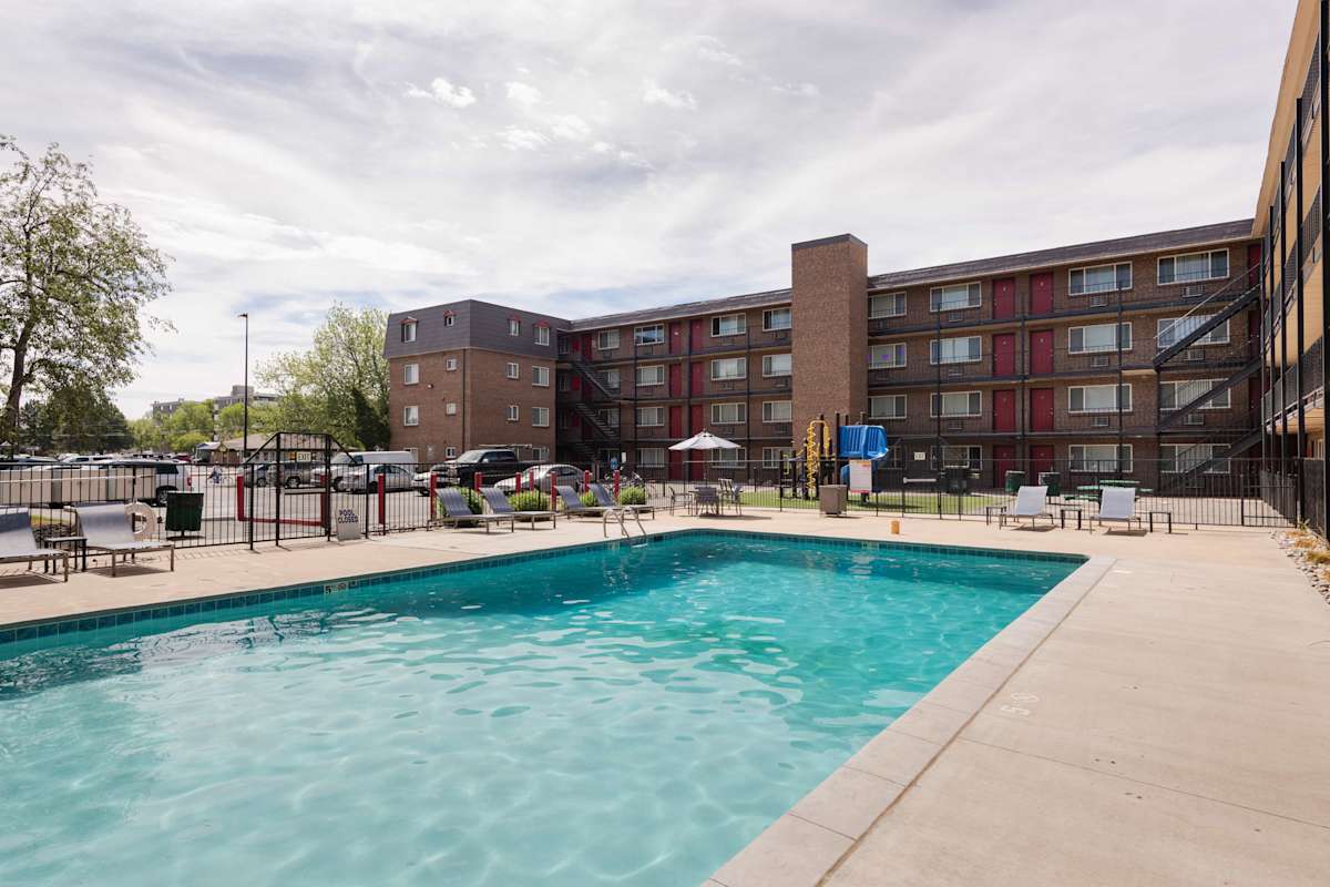 Meridian Garden Apartments Image 8
