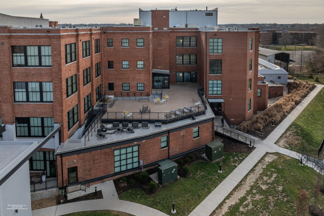Petersburg ArtistSpace Lofts Image 76