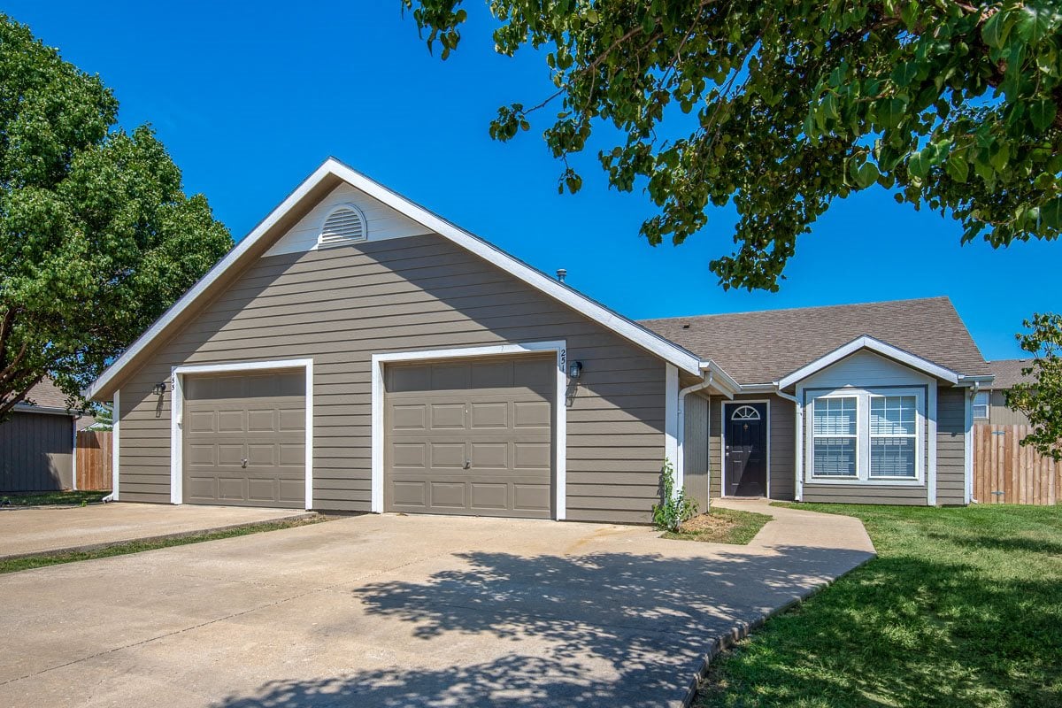 Lincoln Townhomes Image 12