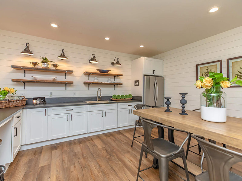 Desert Gardens Apartment Community Image 14