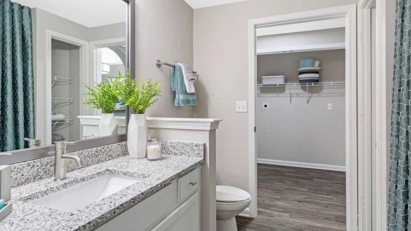The Carlyle at Godley Station Apartment Homes Image 9