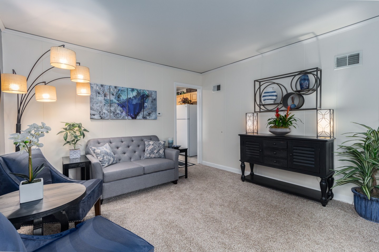 Bay Village Apartments Image 6