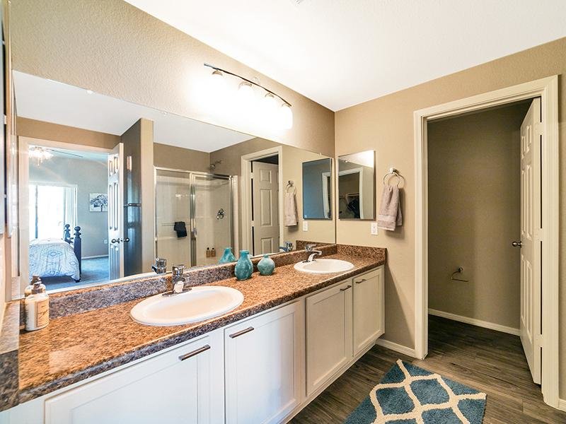 Town Center Apartments Image 25