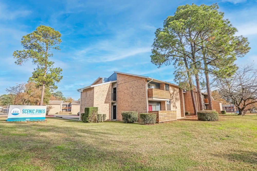 Scenic Pines Image 17