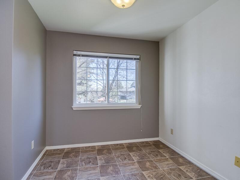Spring Creek Apartments Image 8