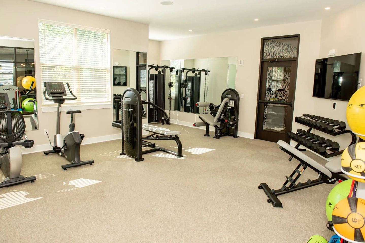 Founders Pointe Apartments Image 4