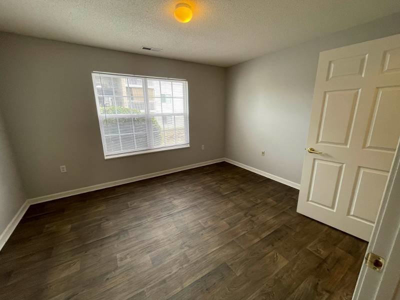 The Landings & Villas of Hickory Image 11