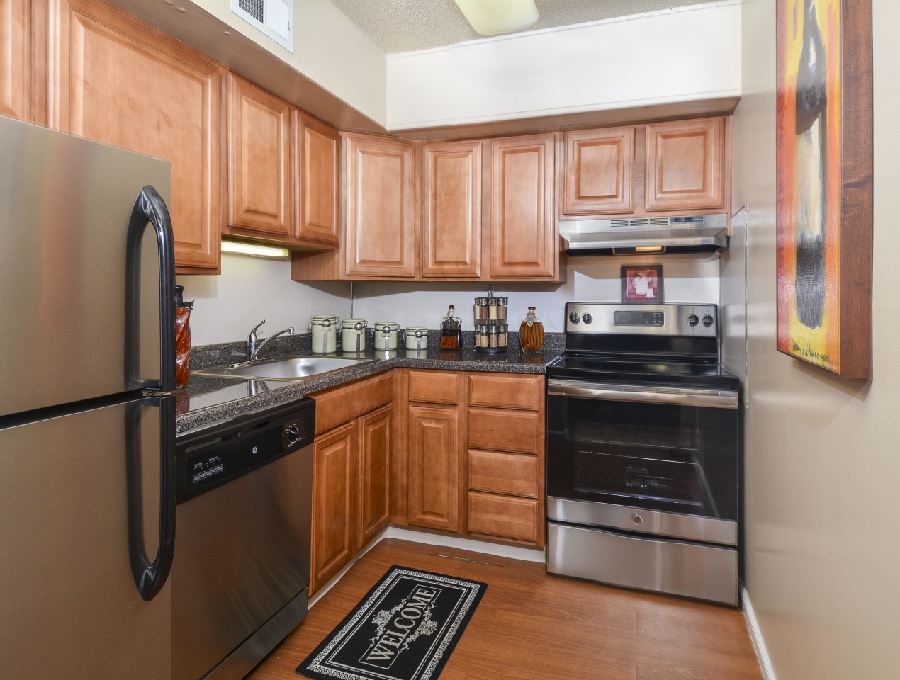 Westover Club Apartments Image 1