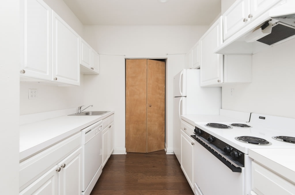 220 South 16th Street Image 1