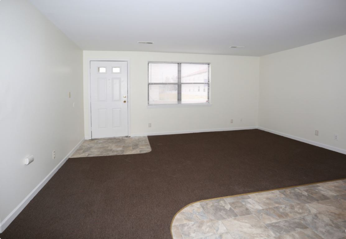Manhattan Square Apartments Image 6