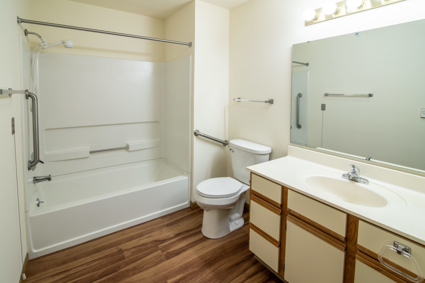 Greentree Glen - Senior Housing Image 9
