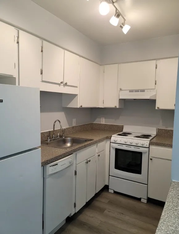 Tivoli Apartments Image 1
