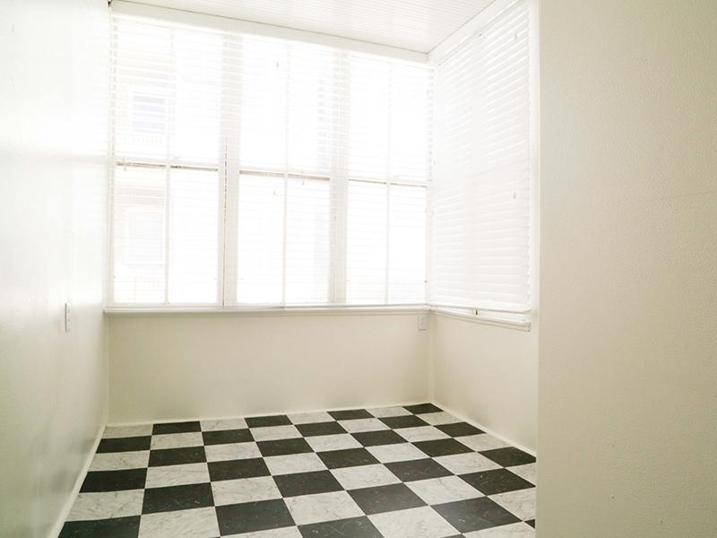 The Kensington Image 12