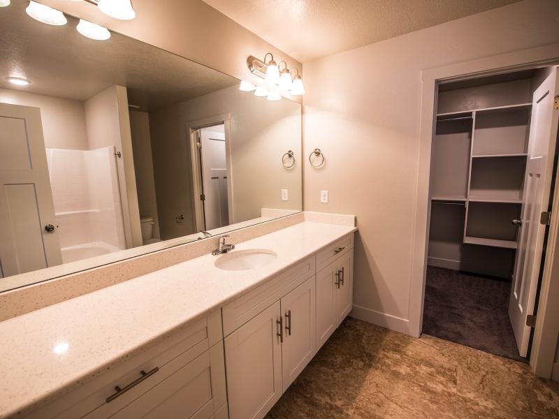 Greyhawk Townhomes Image 8