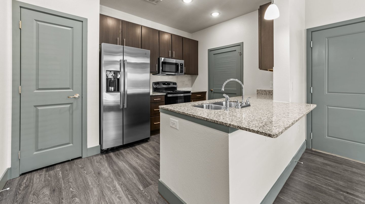 Cross Timbers Apartments Image 1