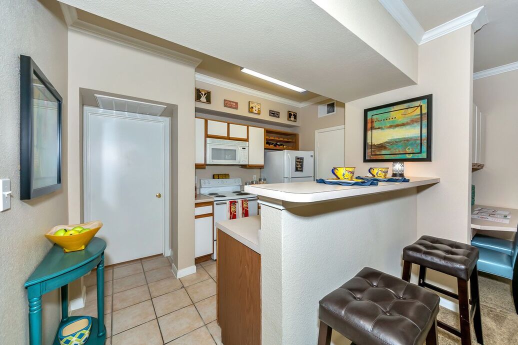Saddle Brook Apartments Image 7