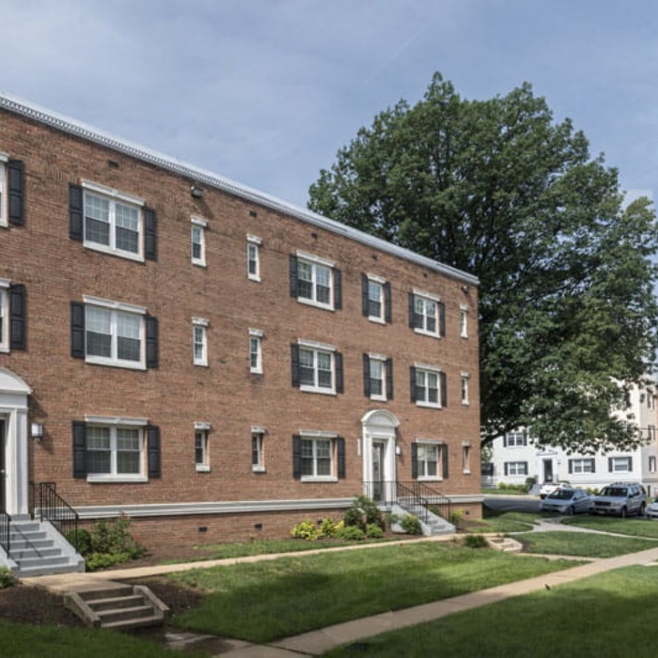Eaton Square at Arlington Ridge Image 28