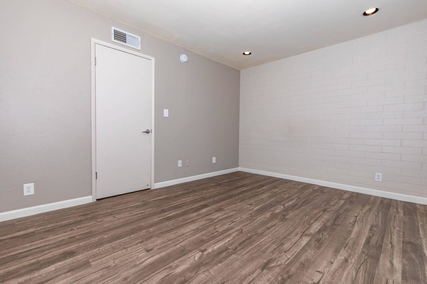 The Flats At Julian Drew Block Image 36