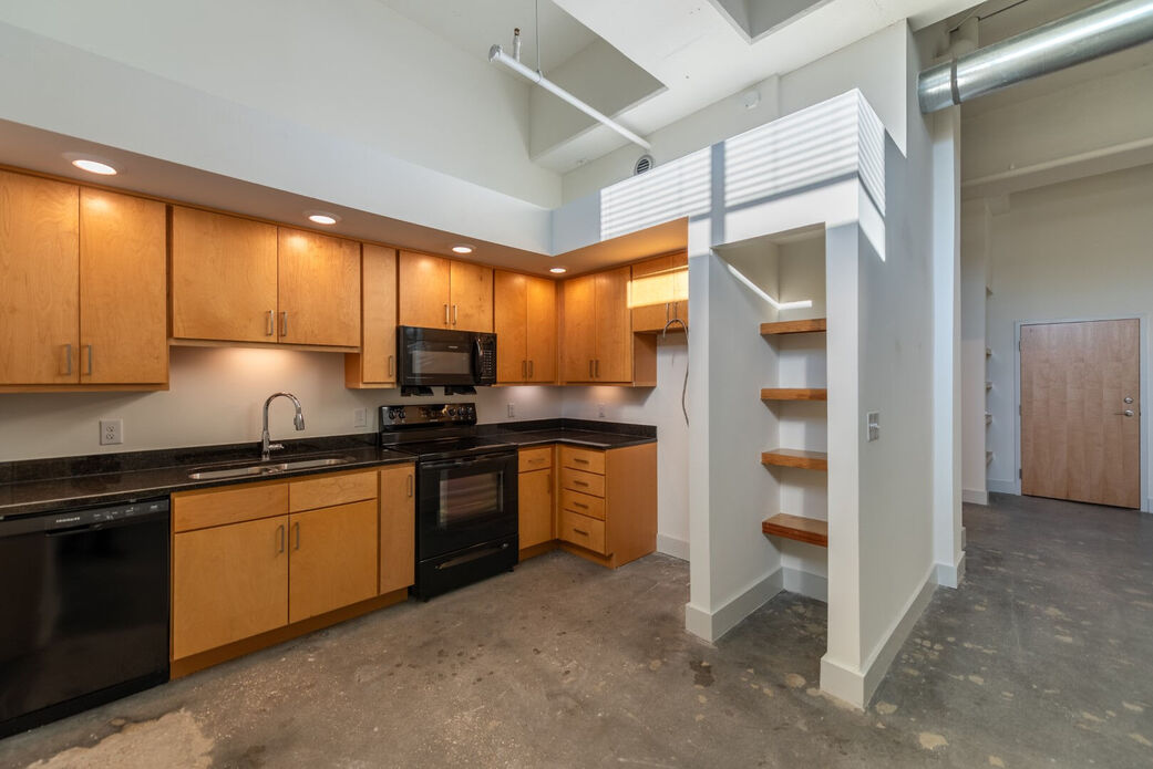 Petersburg ArtistSpace Lofts Image 26