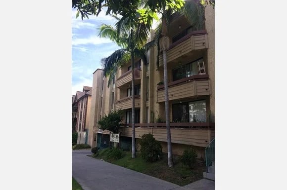 515 S. La Fayette Park Pl. Image 9