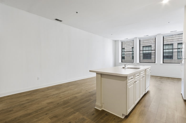 1300 Chestnut Street Image 7