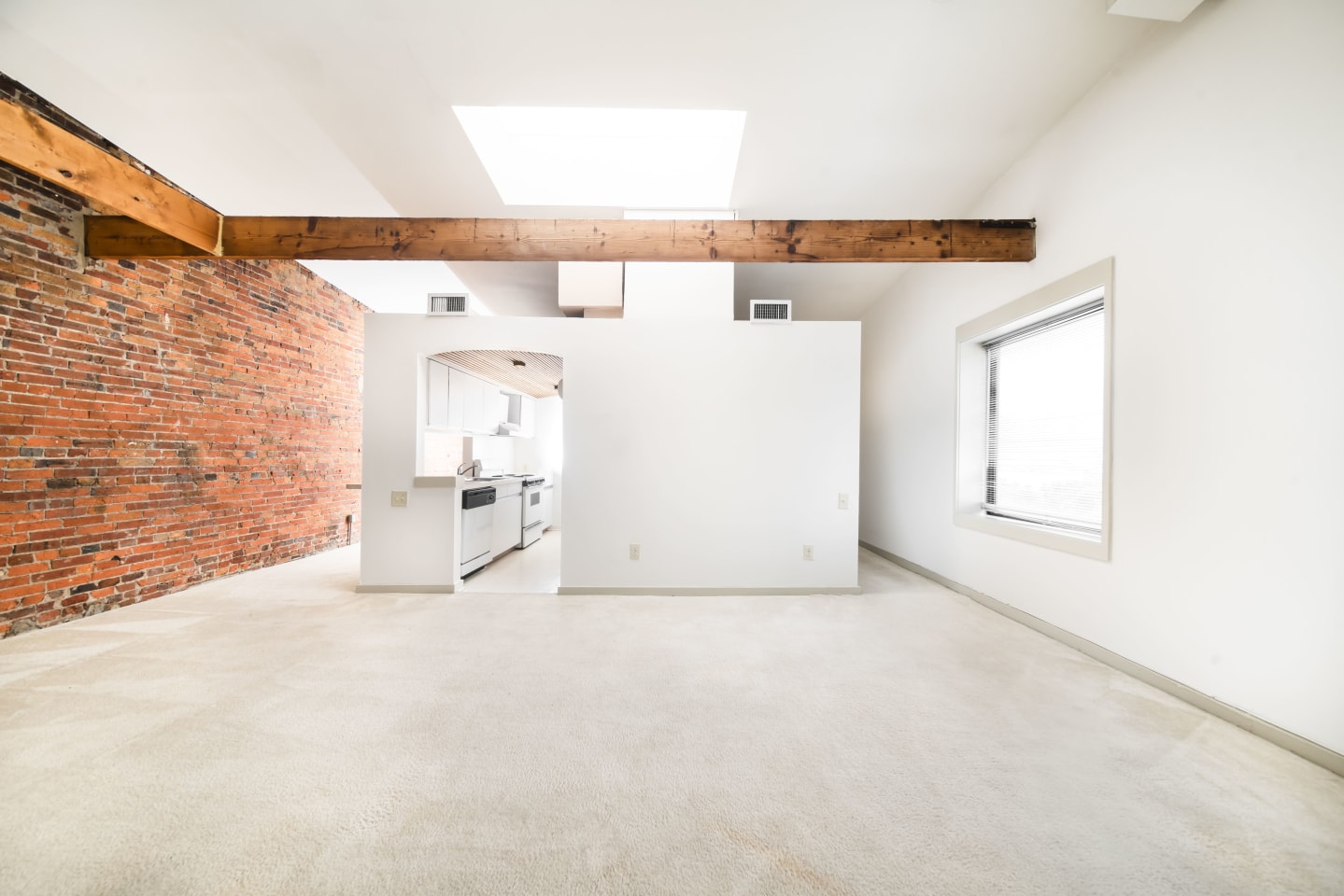Waterfront Apartments Image 33