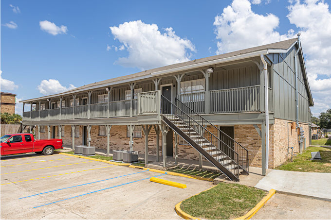Celeste Apartments Image 14