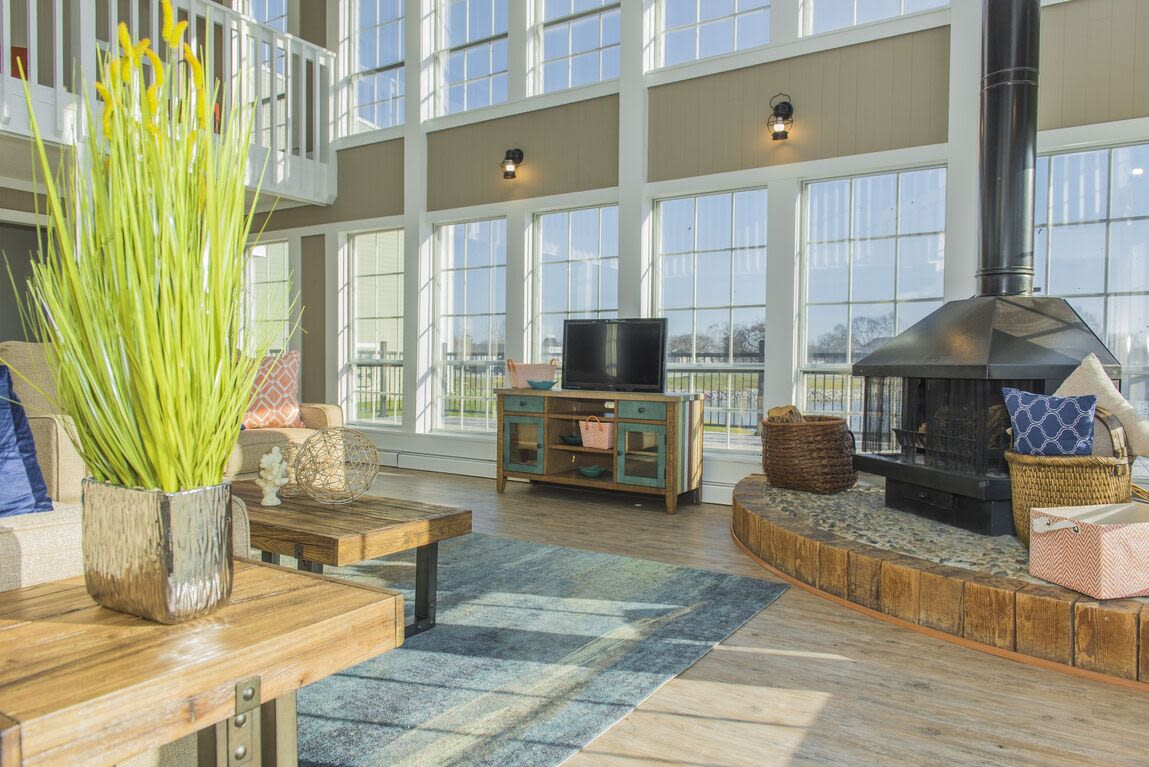 Pier 39 Apartments & Townhomes Image 18