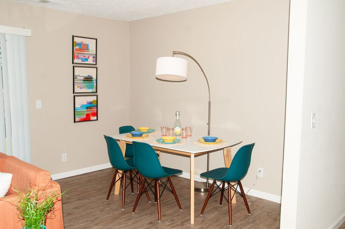 Pier 39 Apartments & Townhomes Image 11