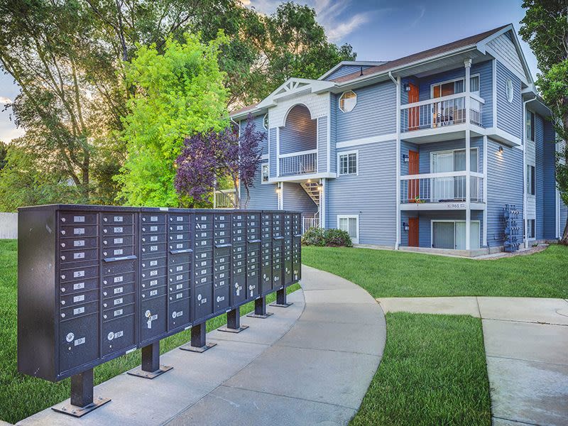 Creekview Apartments Image 30