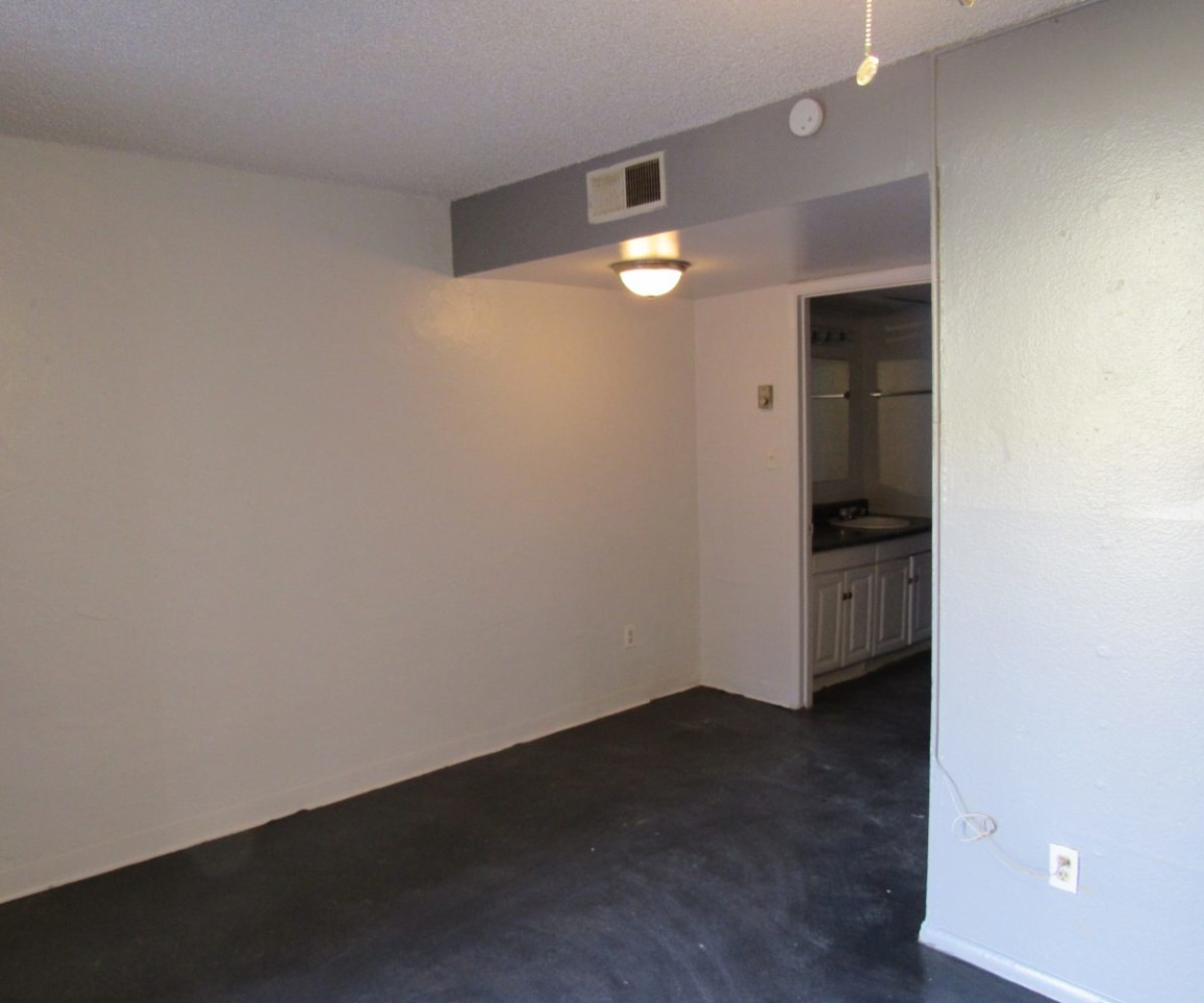 Brook View Apartments Image 3