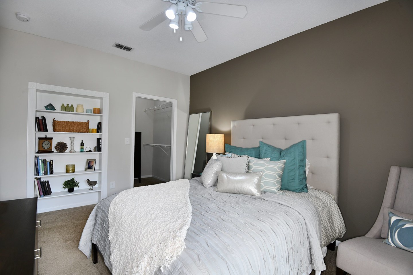 54 Magnolia Image 17