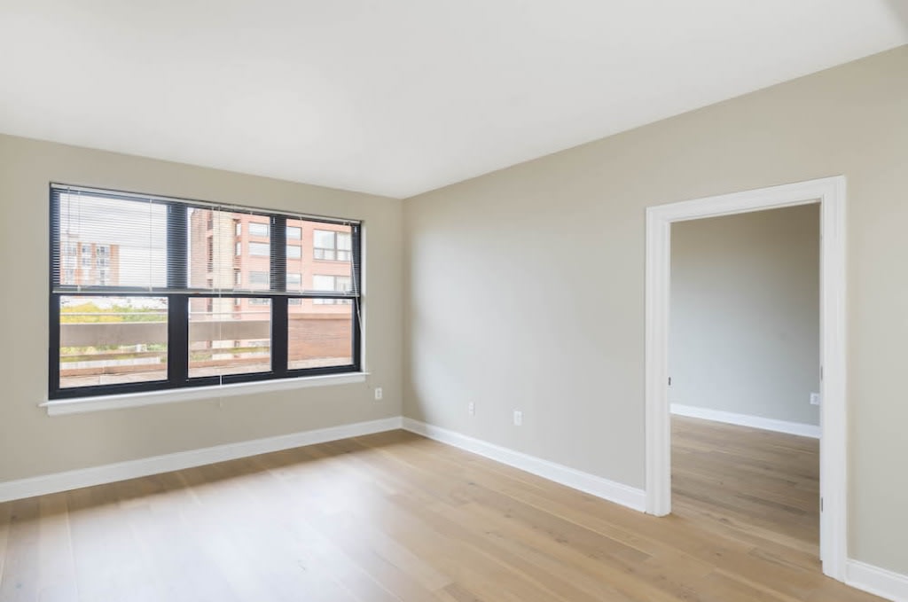Cherry Street Condominiums Image 11