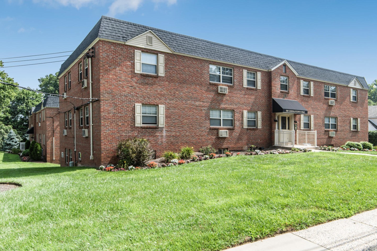 Westaway Apartments Image 8