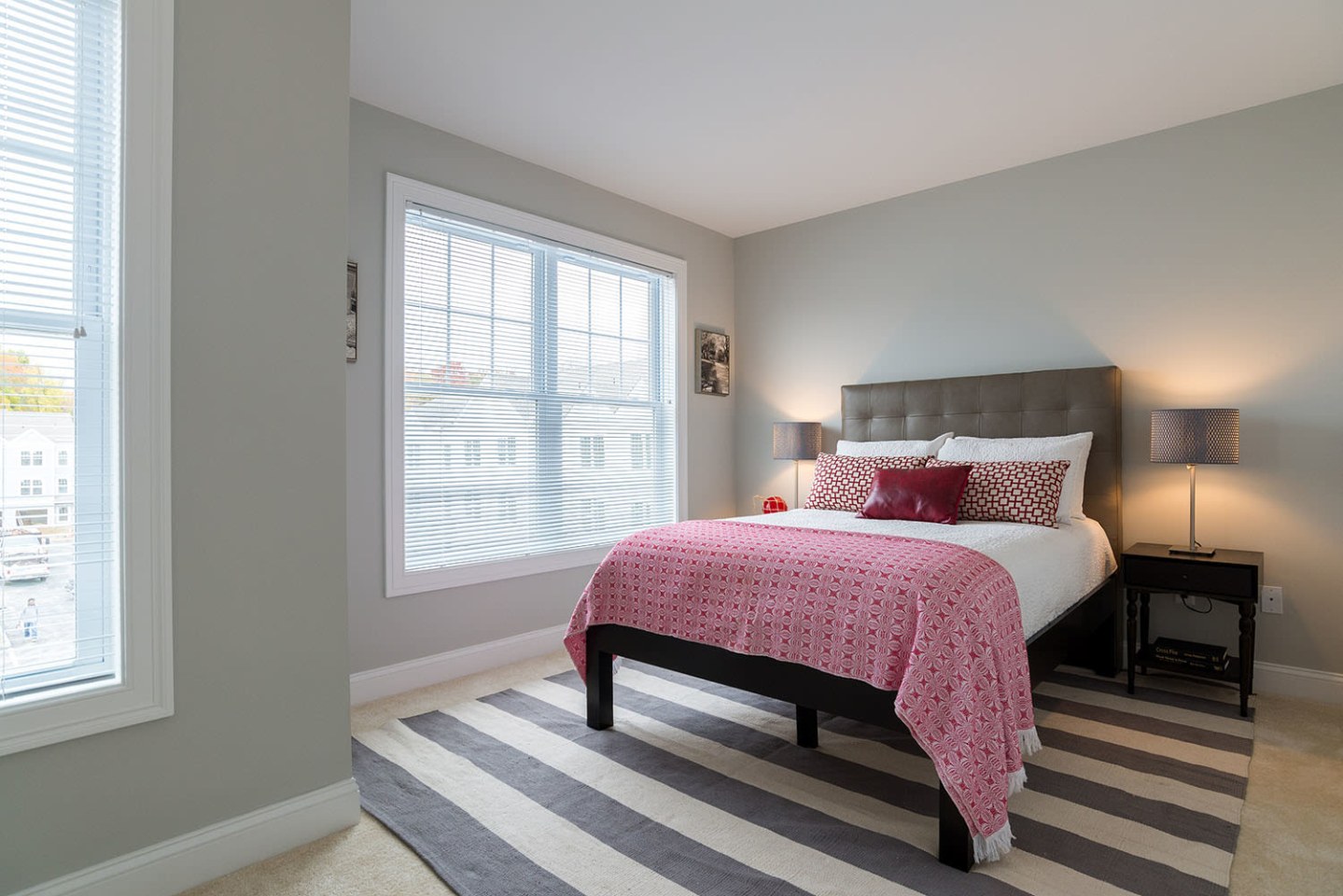 Mayfair Square Image 7