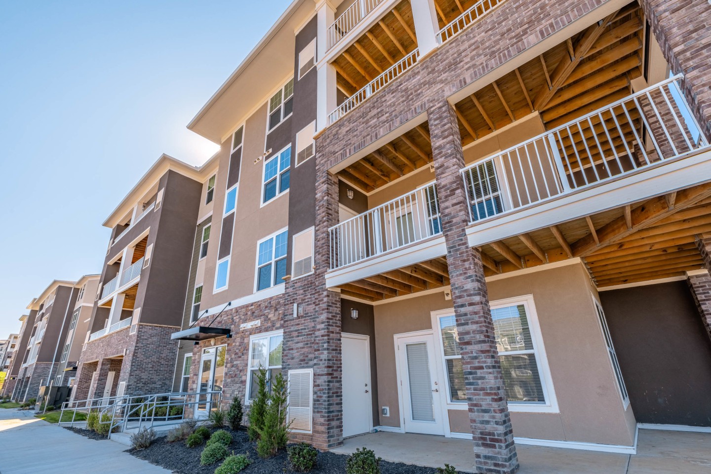 Bonavia Luxury Apartments Image 49