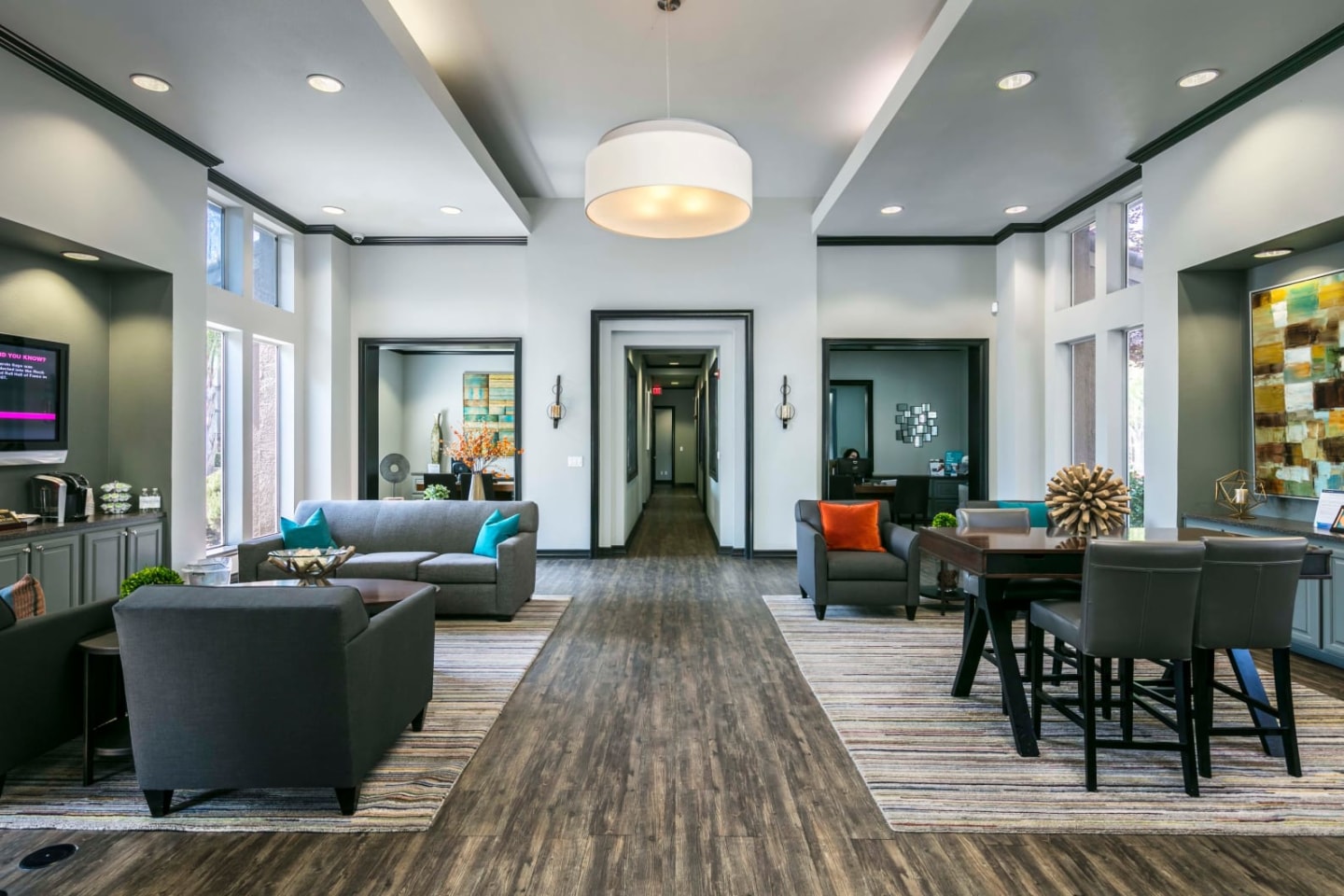 Miramonte and Trovas Apartments Image 12