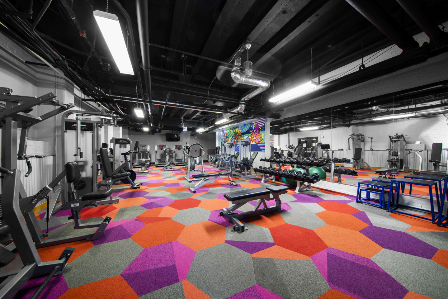 2100 Parkway Image 22