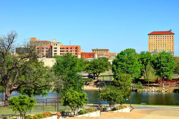 District 52 Apartments Image 3