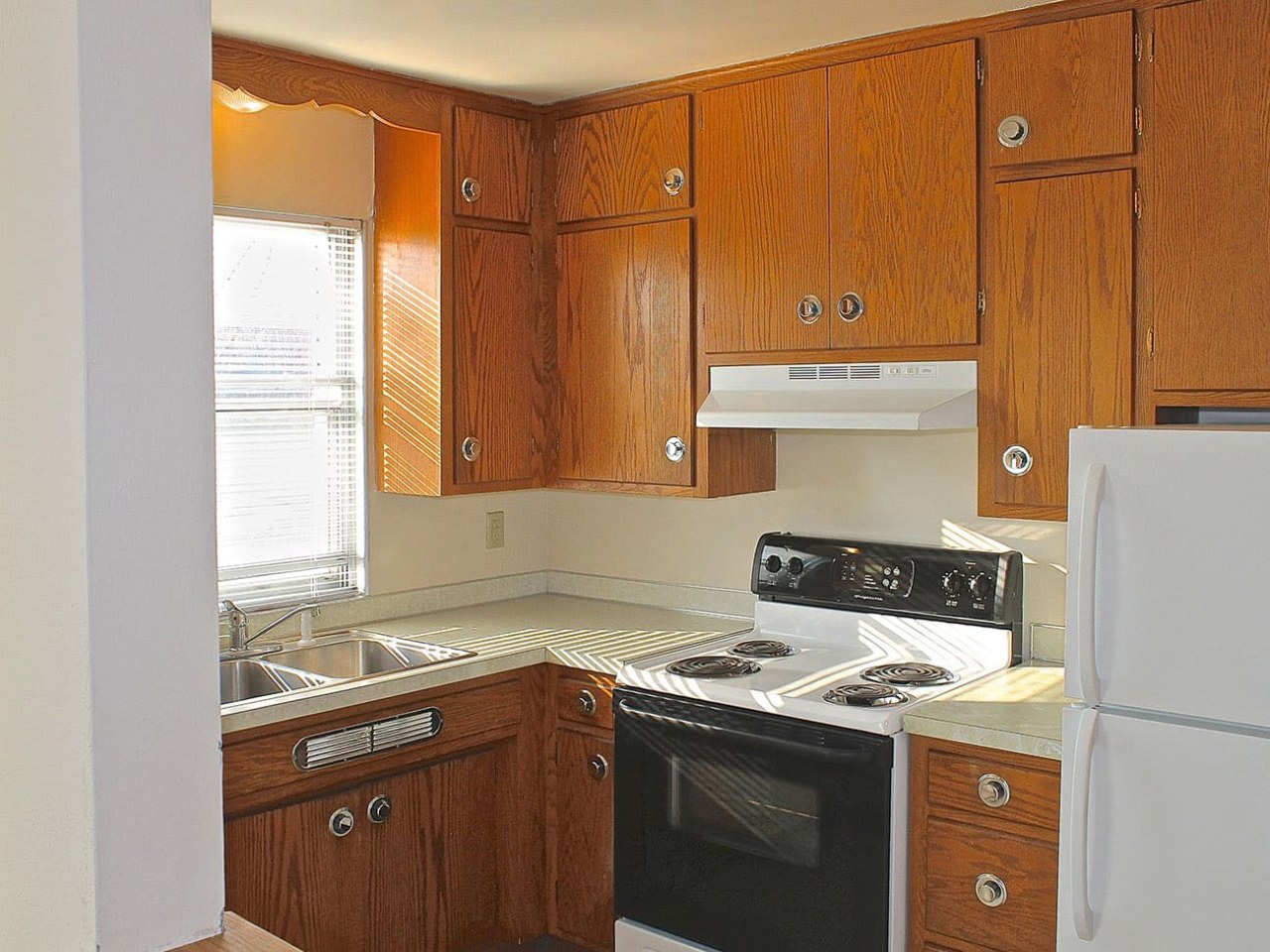 Adeline Apartments Image 2