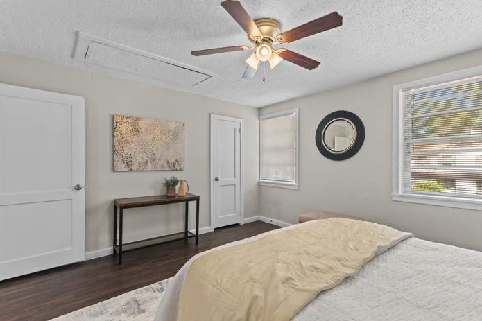 Townhomes at South Highlands Image 4