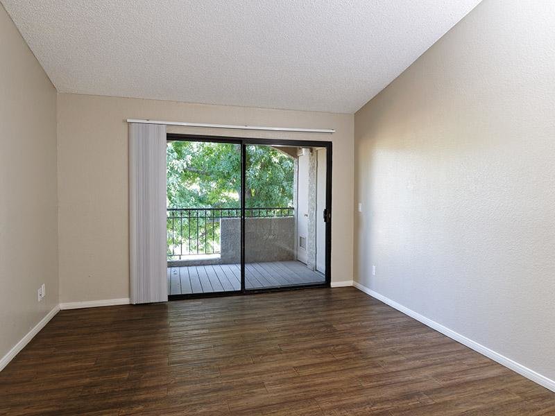 Estancia Apartments Image 4