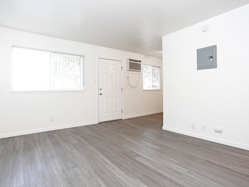 Sur Apartments Image 2