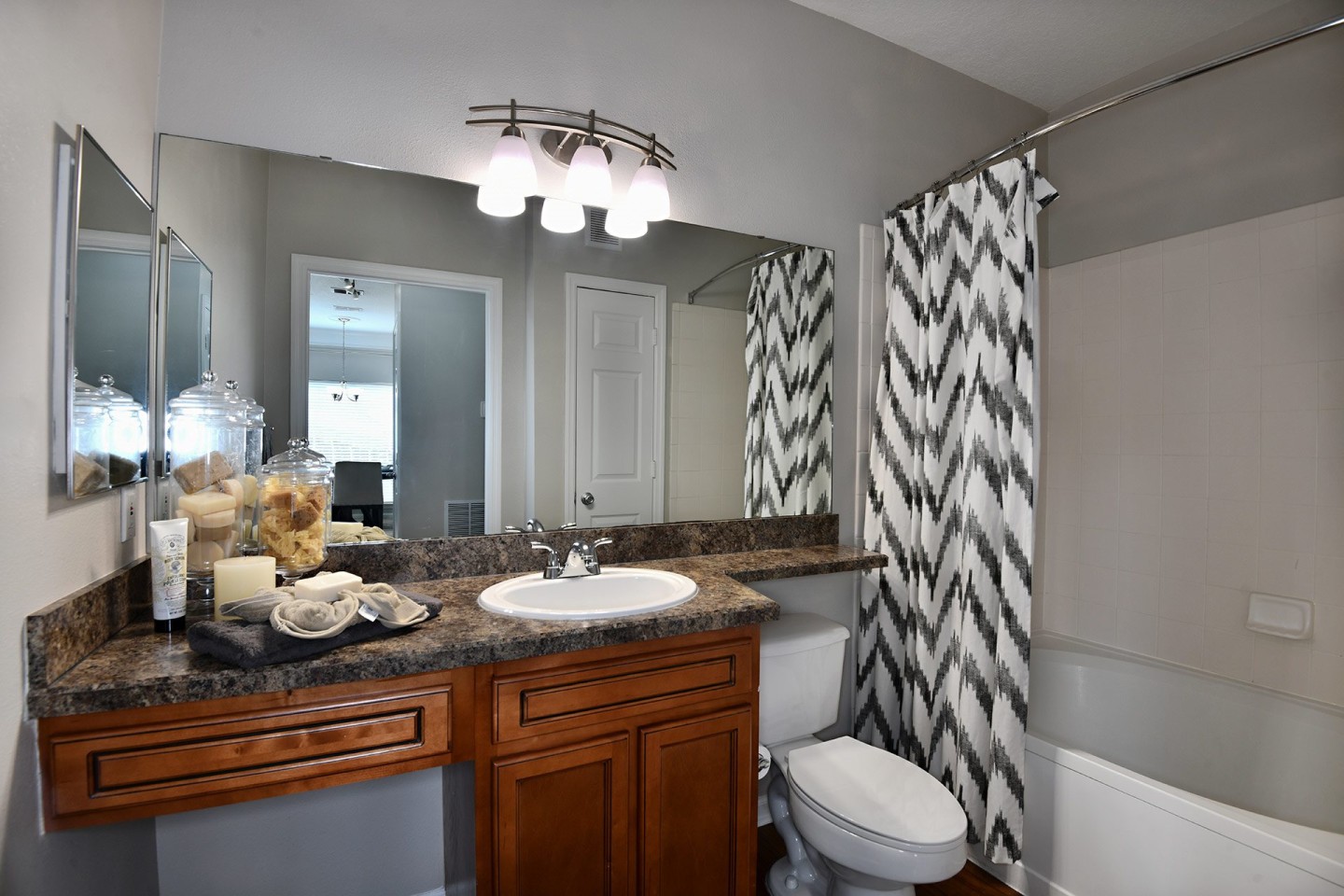 54 Magnolia Image 16
