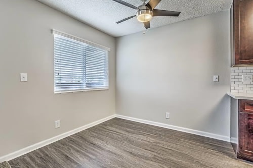 Del Amo Place Apartment Homes Image 18
