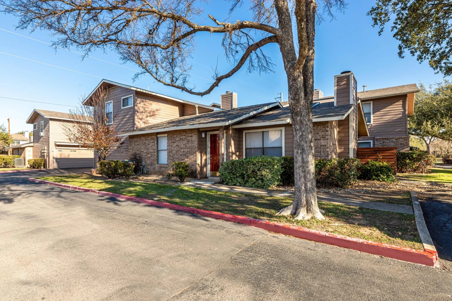 The Camaron Townhomes & Flats Image 45