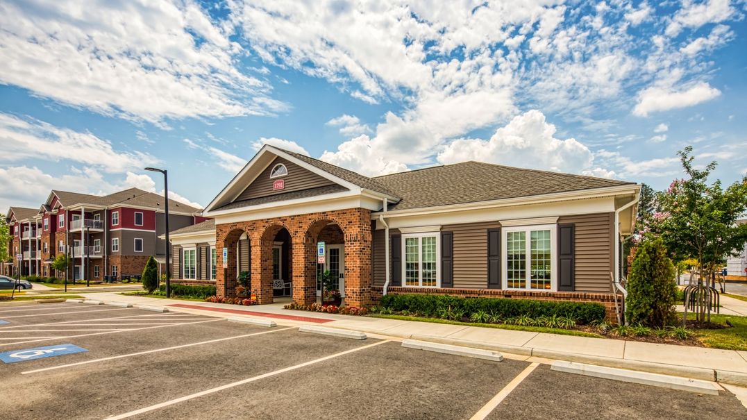 Valor Apartment Homes Image 47