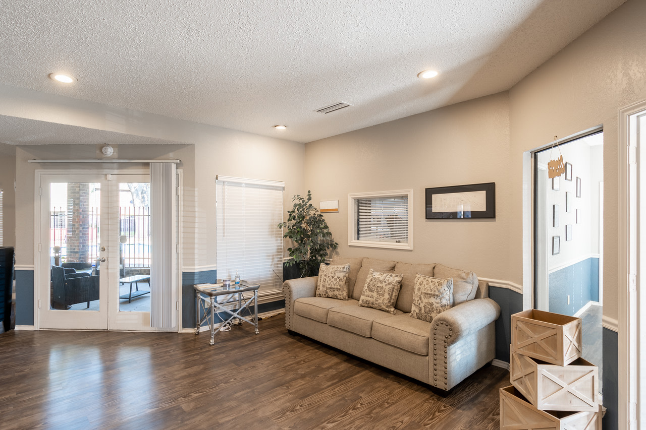 La Prada Place Apartments Image 37