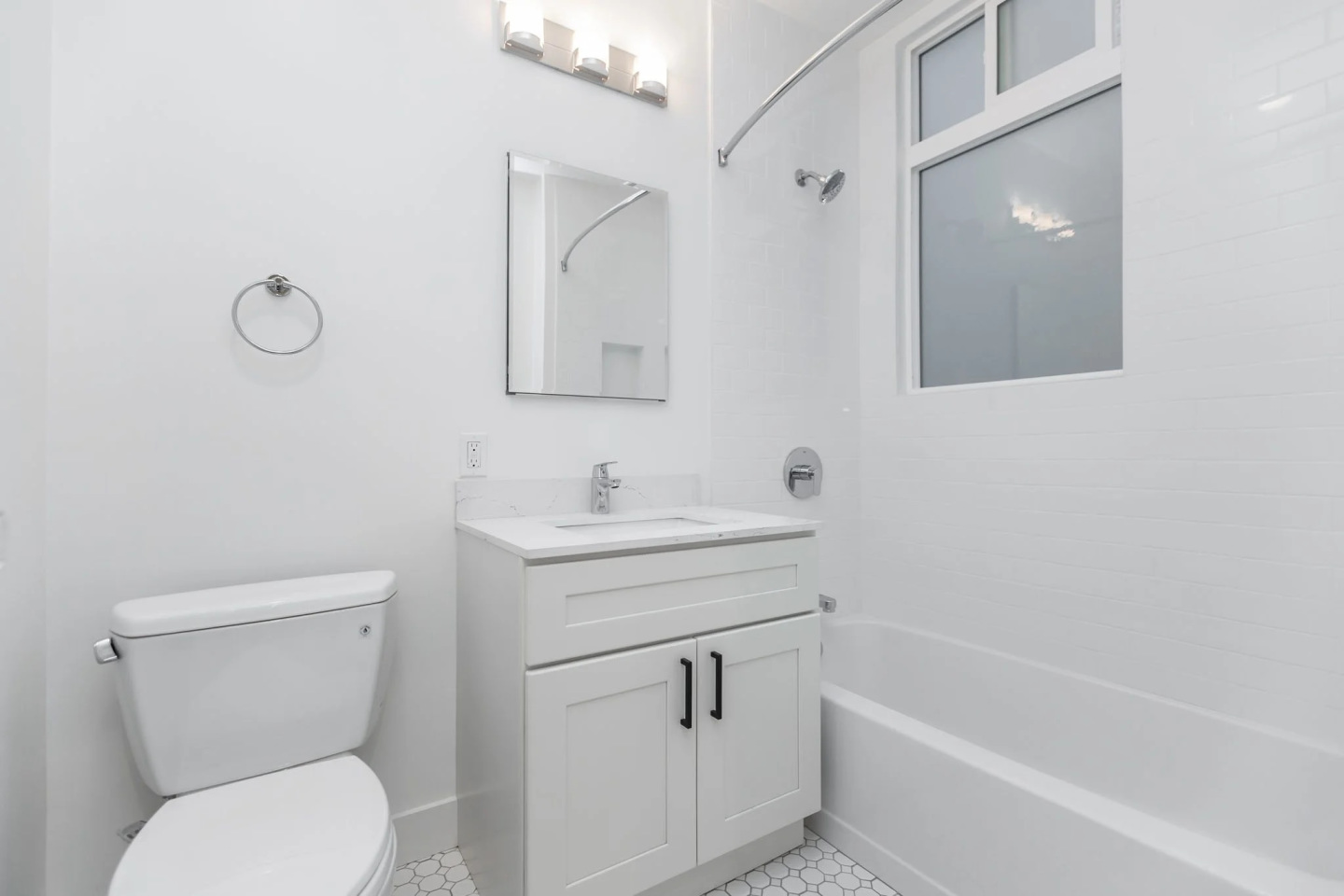 721 GEARY Apartments Image 13